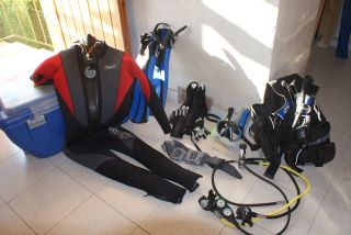 EQUIPO DE SUBMARINISMO
