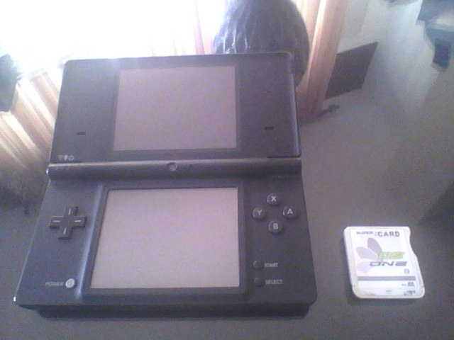 nintendo dsi pirateada negra 