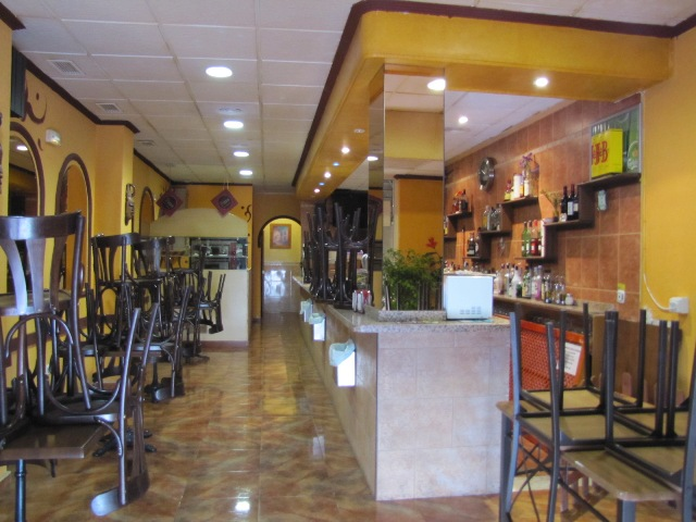 local, pizzeria, bar