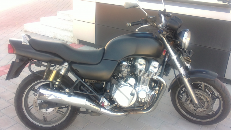 MOTO HONDA SEVEN FIFTY