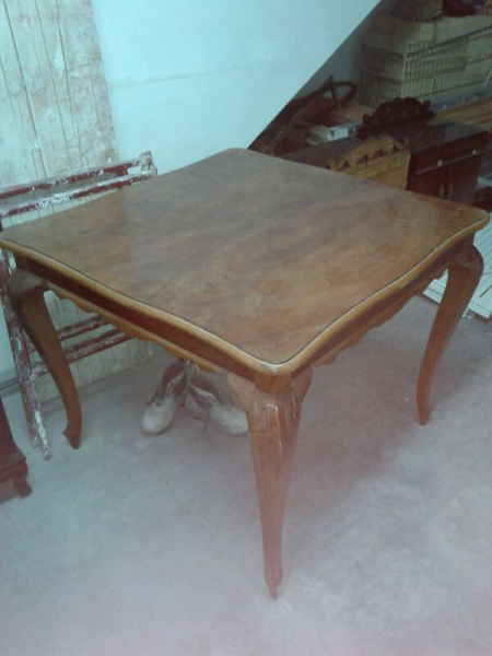 mesa antigua
