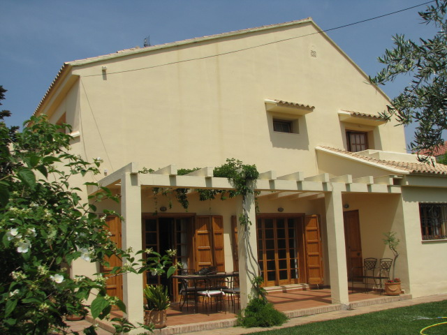 PRECIOSO CHALET EN URB.BONANZA