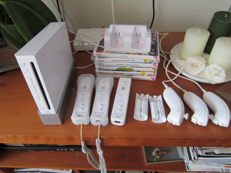 WII + 3 MANDOS + JUEGOS