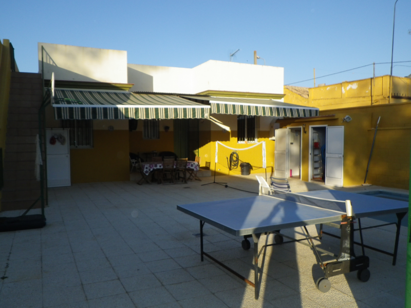 chalet en la sierra por piso o similar en la playa